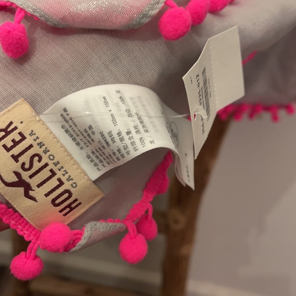 Hollister scarf NWT - Picture 3 of 3